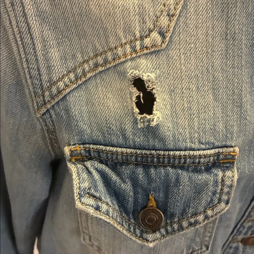 Free People moon child Distressed Light Denim Jacket XS 40” chest - Picture 5 of 9